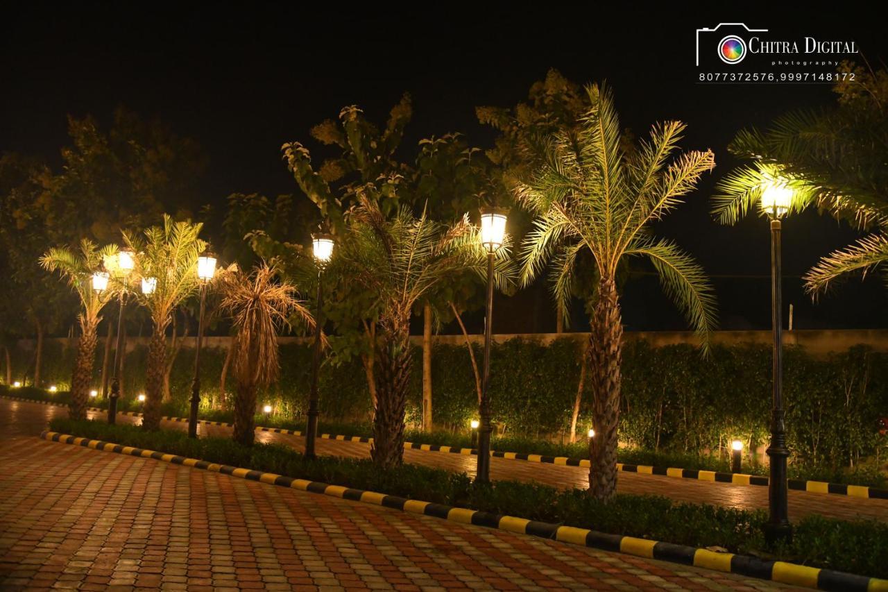 Hotel Abha Grand Alīgarh Eksteriør billede
