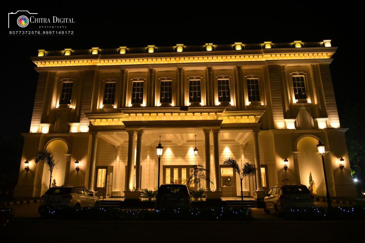 Hotel Abha Grand Alīgarh Eksteriør billede